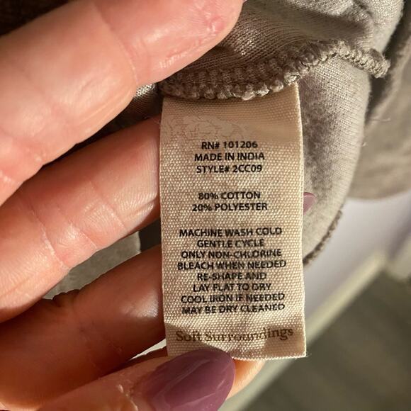 Soft Surroundings Brown V-Neck Velour Cozy Long Sleeve Sweater Women size Medium - Picture 4 of 9